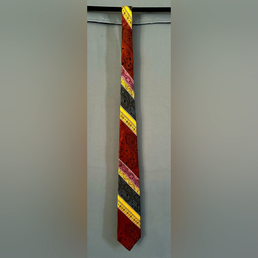 Givenchy Monsieur Vintage Tie-All Silk From Italy-Made In USA Vibrant Colors 3”W